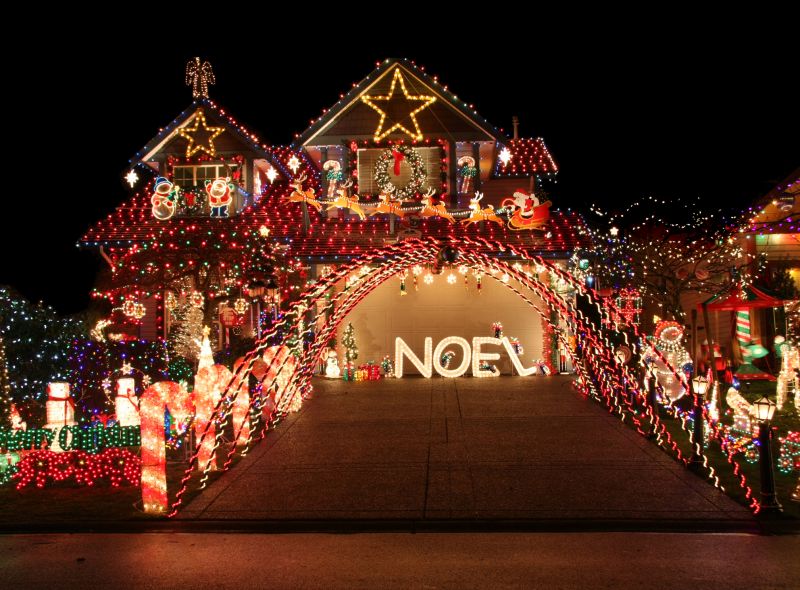 Christmas Lights Installation in Roswell, GA