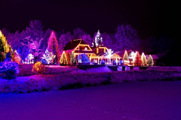 Christmas Decor Installation